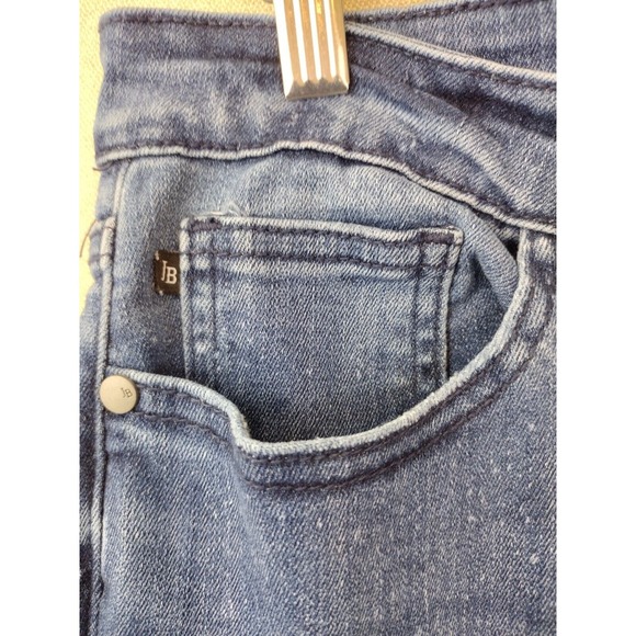 Judy Blue Jeans Women's 11/30 Bleach Splattered Mineral Wash Relaxed Fit Denim - Picture 12 of 14